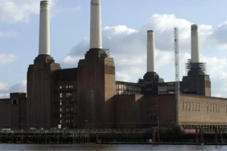 Battersea Power Station History & Lift 109 Guide – Battersea