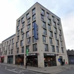 70 Firefighters Tackle Travelodge Hotel Blaze in Hackney 2026