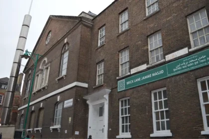 History of Brick Lane: Immigration and Identity in Spitalfields