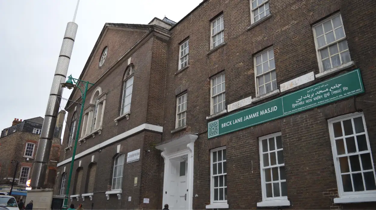 History of Brick Lane: Immigration and Identity in Spitalfields
