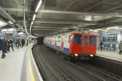 London Underground Visitor Guide: Navigating the Tube – London