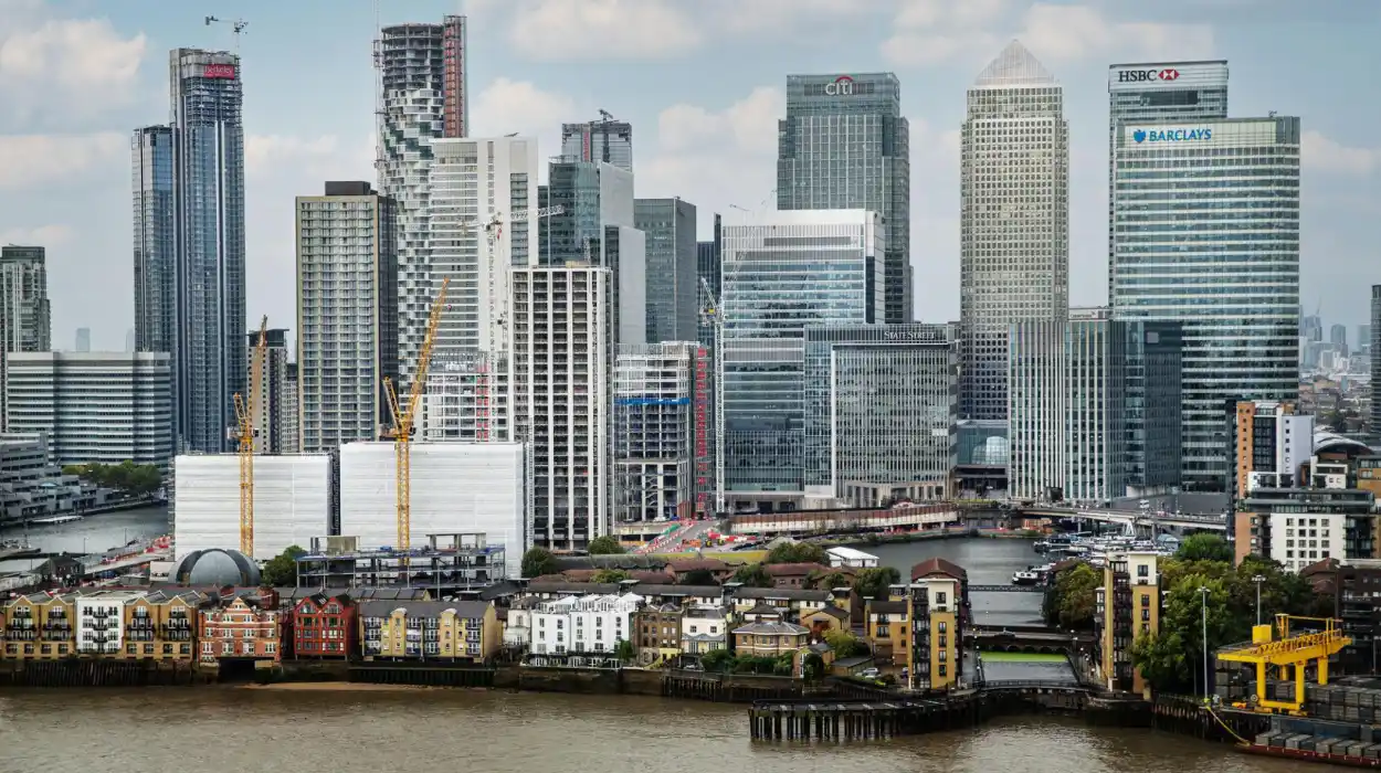 Rise of Canary Wharf: Docklands to Financial Hub | Canary Wharf