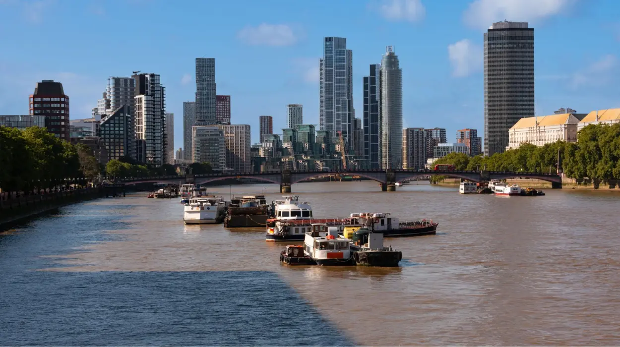 River Thames History and London's Growth Through Centuries | London