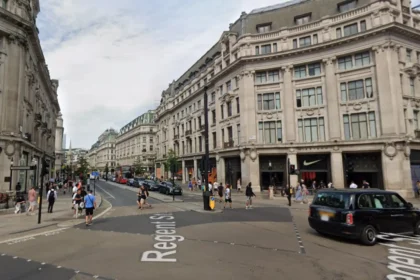 TfL Urged to Halt 'Sham' Oxford Street Pedestrianisation: London 2026