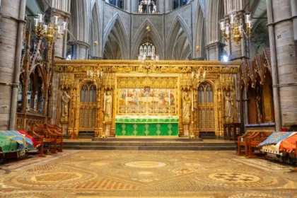 Visiting Westminster Abbey: Interior Highlights and Royal Tombs – Westminster