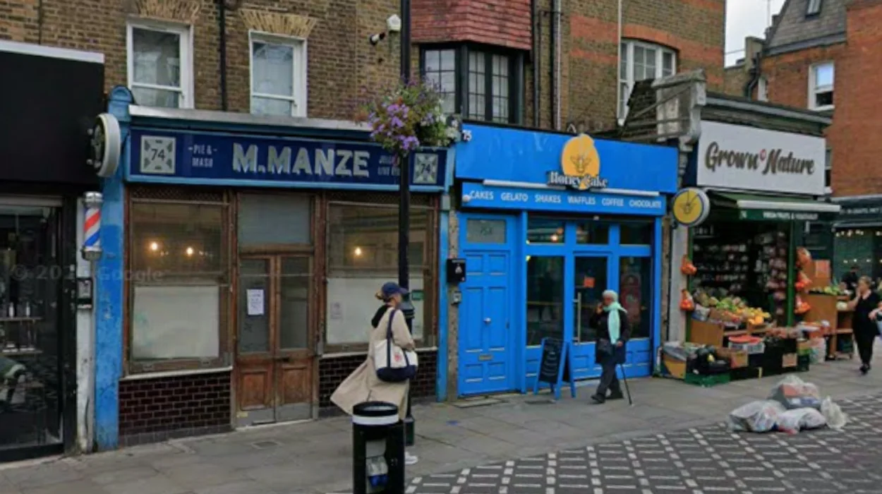 74 Chapel Market Pie Shop Closes Islington 2026