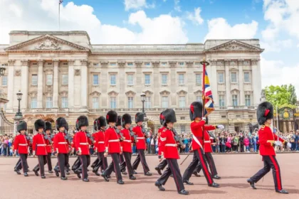 Best Luxury Experiences in London for Travelers Seeking Premium Sightseeing and Entertainment