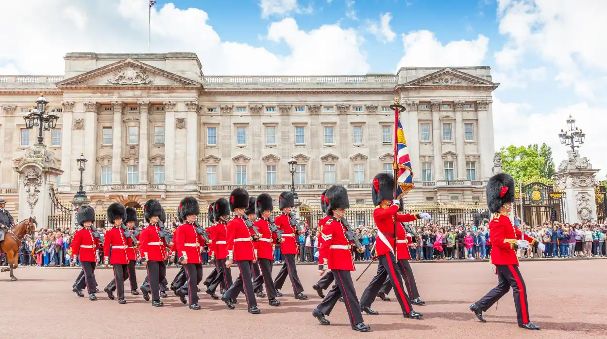 Best Luxury Experiences in London for Travelers Seeking Premium Sightseeing and Entertainment