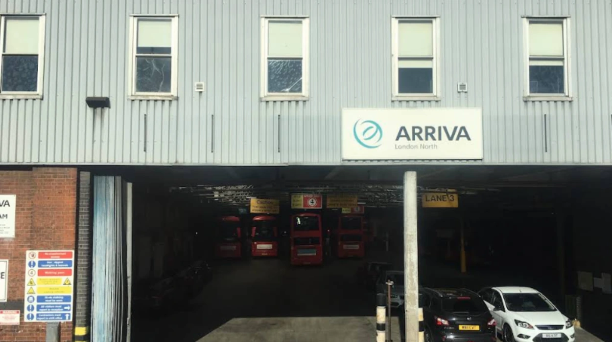 Arriva Bus Strikes Threaten North London Travel, North London 2026