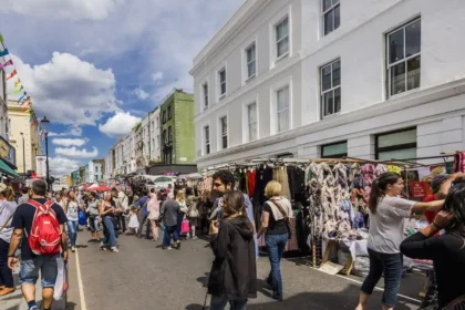 Portobello Road, Cafés and Historic Attractions in Notting Hill