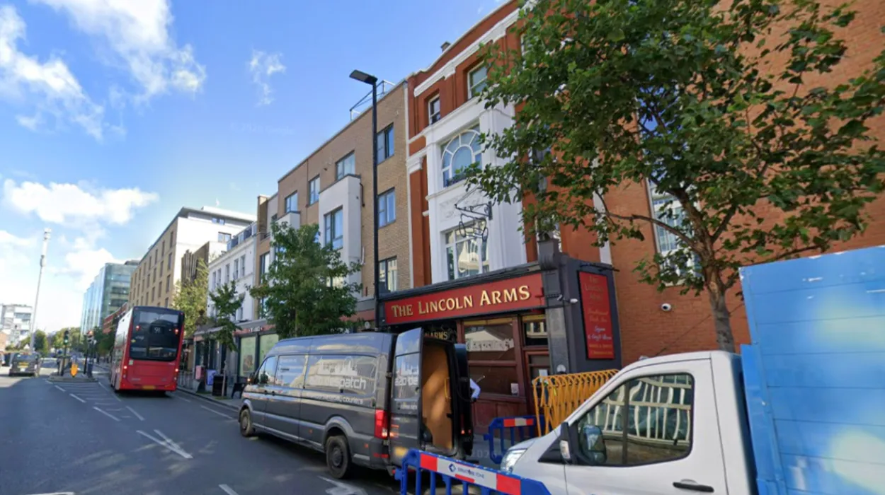 Camden pub loses £40,000 after outdoor seating ban, London, 2026
