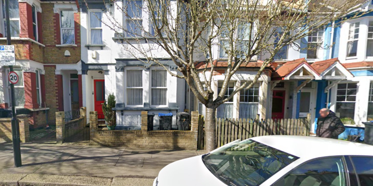 How PC Max Kelly Solved a South London Burglary With a Single-Word Clue